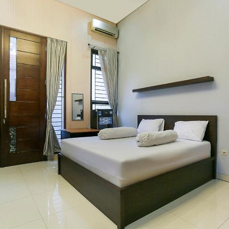 Oyo Life 3520 Indoniaga Palace تانجيرانغْ المظهر الخارجي الصورة
